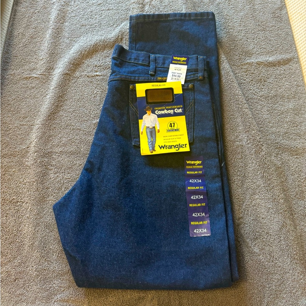 BNWT 42x34 Big & Tall Wrangler “Cowboy Cut” Regular Fit Mens Jeans